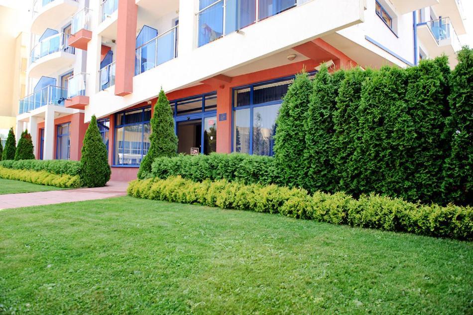 Hotel Nadia Πριμόρσκο Εξωτερικό φωτογραφία